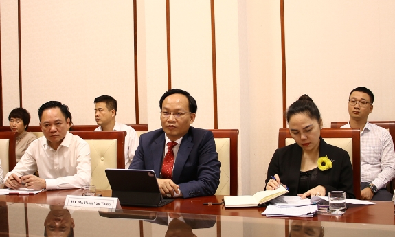 Phó Chủ tịch UBND tỉnh Phạm Văn Thịnh làm việc với một số doanh nghiệp FDI