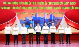 Khen thưởng 84 tập thể cá nhân có thành tích xuất sắc trong xây dựng đề án thành lập thành phố Bắc Ninh
