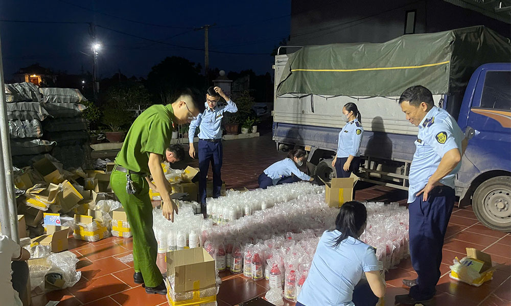 Bắc Giang: Triệt phá cơ sở sản xuất thuốc bảo vệ thực vật giả số lượng lớn