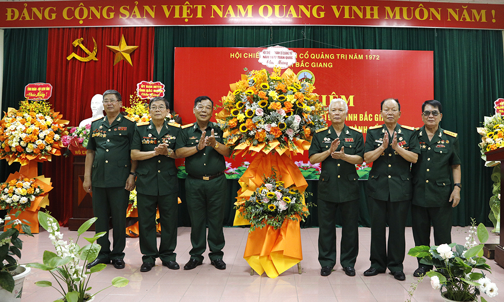  Hội Chiến sĩ Thành cổ Quảng Trị năm 1972 tỉnh Bắc Giang kỷ niệm 10 năm thành lập