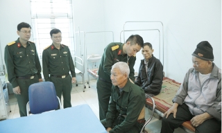 Bắc Ninh: Khám sức khỏe, cấp thuốc miễn phí và tặng quà các đối tượng chính sách, người có công  