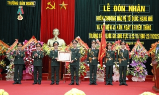 Trường bắn Quốc gia khu vực 1 đón nhận Huân chương Bảo vệ Tổ quốc hạng Nhì 