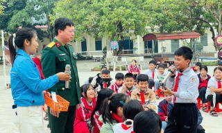 Tuyên truyền truyền thống Quân đội nhân dân Việt Nam cho học sinh
