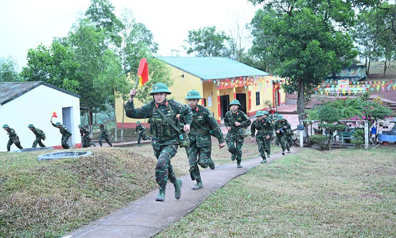  Vui Xuân, đón Tết, sẵn sàng chiến đấu cao ở Sư đoàn 325