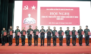  171 cán bộ, sĩ quan Bắc Ninh được thăng quân hàm 