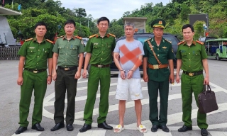 Bàn giao đối tượng người nước ngoài phạm tội nguy hiểm bị truy nã 