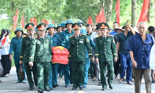 Bắc Ninh: Đưa liệt sĩ Nguyễn Công Lưu về yên nghỉ tại Nghĩa trang Liệt sĩ Danh Thắng