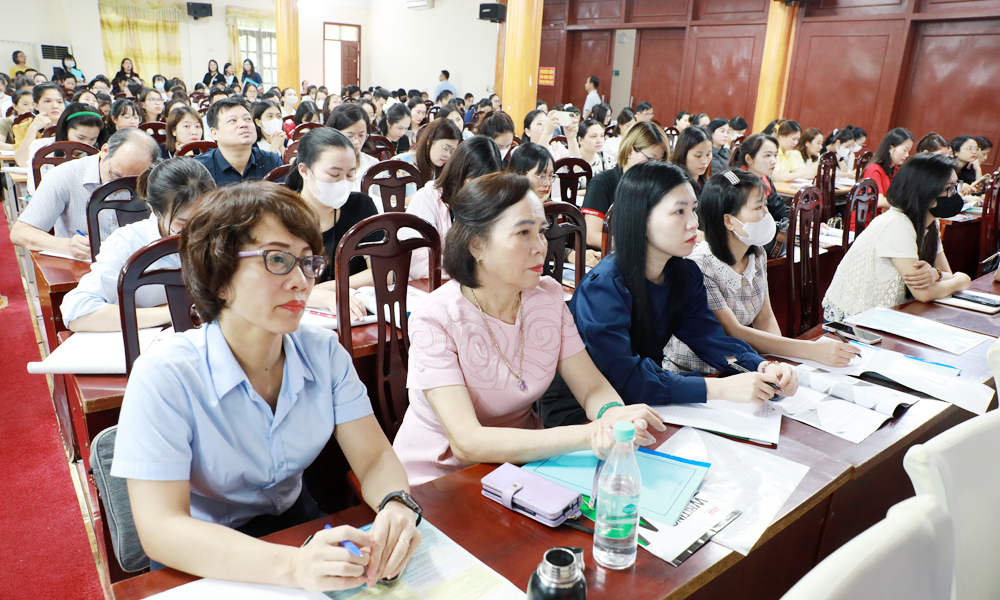 Bắc Giang: Đối thoại, giải đáp vướng mắc cho doanh nghiệp trong thực hiện pháp luật lao động 