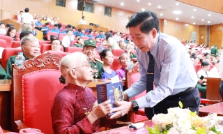 Phát huy truyền thống cách mạng, đoàn kết phấn đấu xây dựng tỉnh Bắc Ninh phát triển phồn vinh, văn minh, hạnh phúc (*)
