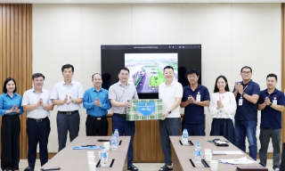 Bắc Ninh: Liên đoàn Lao động tỉnh thăm, động viên doanh nghiệp, công nhân lao động tại Khu công nghiệp Yên Lư