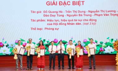   Trao 45 giải thưởng cho tác giả, nhóm tác giả đoạt Giải Báo chí Ngô Gia Tự lần thứ I