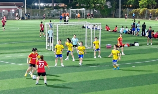 Bắc Ninh: Khai mạc giải bóng đá nam, nữ công nhân lao động