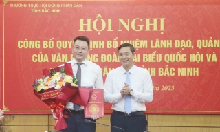 Thường trực HĐND tỉnh Bắc Ninh công bố các quyết định về công tác cán bộ