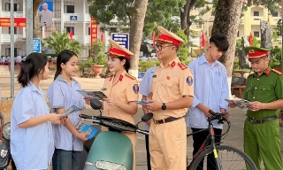 Phòng Cảnh sát giao thông, Công an tỉnh Bắc Ninh: Học và làm theo Bác “tận tụy với dân”