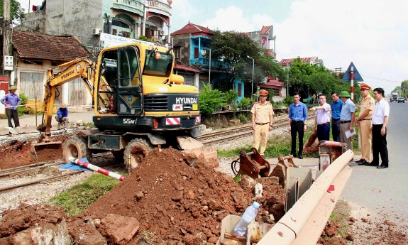 Bắc Ninh: Xóa thêm 5 lối đi dân sinh tự mở qua đường sắt