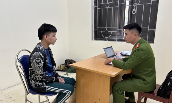 Công an phường Bắc Giang bắt cặp anh em ruột lừa đảo dưới hình thức cho vay tiền qua mạng