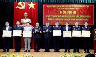 Tiếp tục đẩy mạnh công tác phối hợp tuyên truyền về biển, đảo