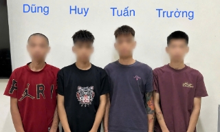 Bắc Ninh: Bắt nhóm thiếu niên đeo mặt nạ, dùng dao cướp xe máy trong đêm