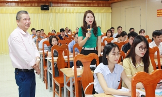 Bồi dưỡng kiến thức lĩnh vực tư pháp, văn phòng, tài nguyên và môi trường cho cán bộ, công chức cấp xã 