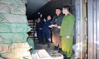 Bắc Ninh: Thu giữ hơn 6 tấn lạp xưởng không rõ nguồn gốc