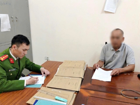 Bắc Ninh: Phạt 2 trường hợp thu tiền trông giữ xe trái quy định tại lễ hội chùa Phật Tích