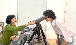 Công dân đăng ký cư trú trên ứng dụng VNeID được miễn lệ phí