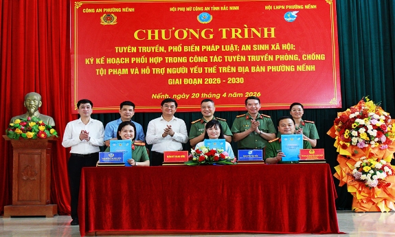 Hội Phụ nữ Công an tỉnh và phường Nếnh ký kết phối hợp tuyên truyền phòng, chống tội phạm