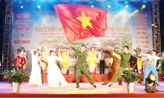 Bắc Ninh: Rực rỡ sắc màu nghệ thuật dân gian tại hồ Nghĩa Long, phường Bắc Giang