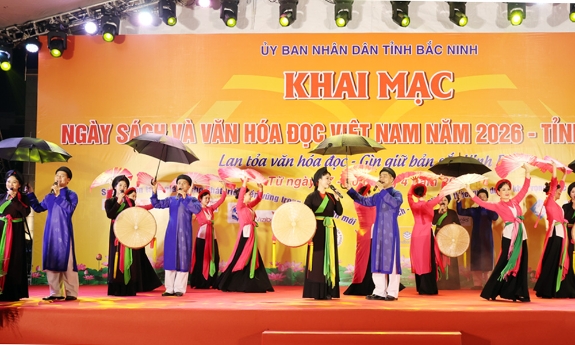 Bắc Ninh: Trình diễn dân ca quan họ chào mừng Ngày Sách và Văn hóa đọc Việt Nam