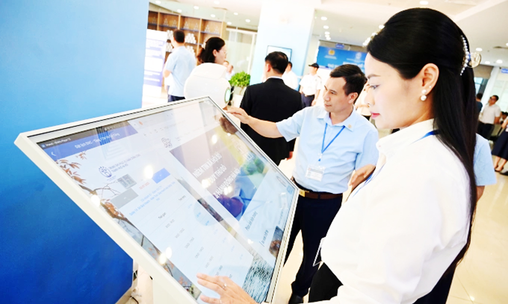  Công chức được cử đi học phải đền bù chi phí nếu tự nghỉ, bị kỷ luật