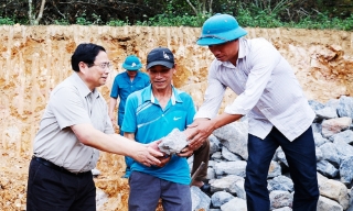 Mái nhà cho dân là mái ấm của lòng dân