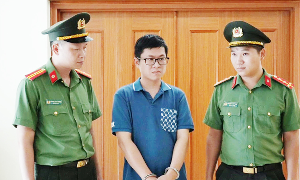  Khởi tố, tạm giam đối tượng lập 387 trang web đăng video khiêu dâm để kiếm tiền quảng cáo
