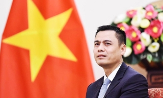 Điều động ông Đặng Hoàng Giang tiếp tục giữ chức Thứ trưởng Bộ Ngoại giao