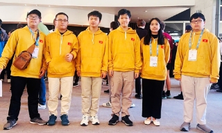 Học sinh Việt Nam đạt 6 huy chương Olympic Toán quốc tế IMO 2025