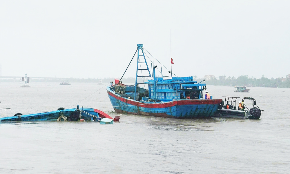  Bão Wipha suy yếu thành áp thấp nhiệt đới