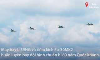 4 máy bay huấn luyện chiến đấu L-39NG lần đầu bay đội hình