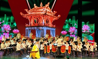 Ấn tượng các màn trình diễn trong chương trình Hòa nhạc kèn Cảnh sát thế giới năm 2025 tại Việt Nam