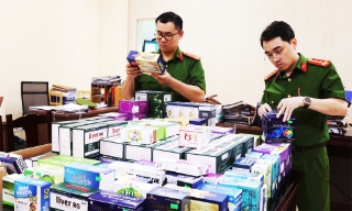 Khởi tố giám đốc công ty sản xuất thực phẩm chức năng giả, thu lời hàng nghìn tỷ đồng