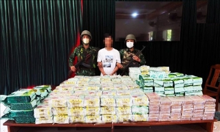 Triệt phá đường dây vận chuyển hơn 295 kg ma túy