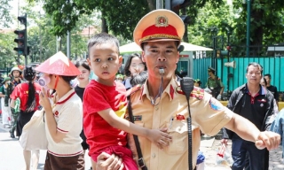 Những hình ảnh đẹp trong tổng hợp luyện diễu binh, diễu hành