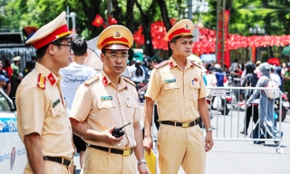 Hà Nội cấm đường từ 12 giờ ngày 27/8 phục vụ sơ duyệt A80
