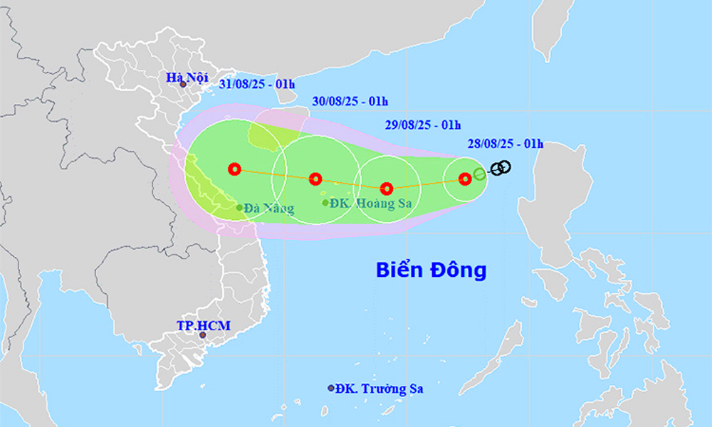  Áp thấp nhiệt đới gây biển động mạnh ở Biển Đông