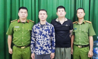 Bắt nhóm cho vay nặng lãi buộc khách thế chấp hình ảnh nhạy cảm