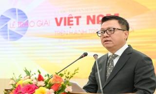 Trao giải cho 22 tác phẩm xuất sắc của cuộc thi ảnh “Việt Nam trên hành trình đổi mới”