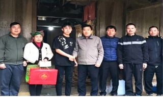 Khẩn trương đưa Nghị quyết Đại hội XIV vào cuộc sống: Nâng tầm đội ngũ cán bộ cấp cơ sở