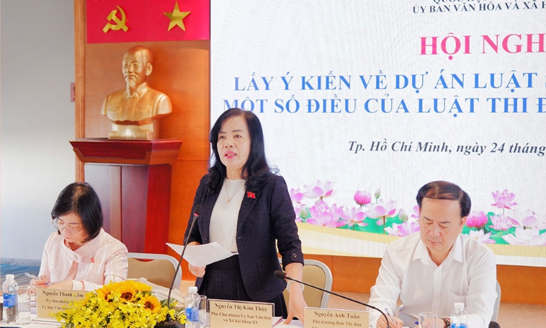  Lấy ý kiến về dự án Luật sửa đổi, bổ sung một số điều của Luật Thi đua, khen thưởng