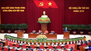 Ngày làm việc thứ hai Hội nghị lần thứ hai Ban Chấp hành Trung ương Đảng khóa XIV