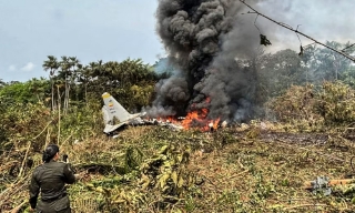 Máy bay quân sự Colombia rơi, ít nhất 34 người thiệt mạng