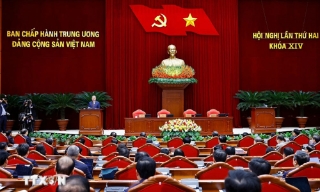 Bế mạc Hội nghị TW lần thứ 2: Thống nhất cao về những vấn đề lớn, hệ trọng 