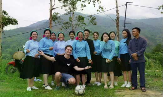 Khoảnh khắc đạo diễn Pháp thốt lên "Tôi đã là người Việt Nam"